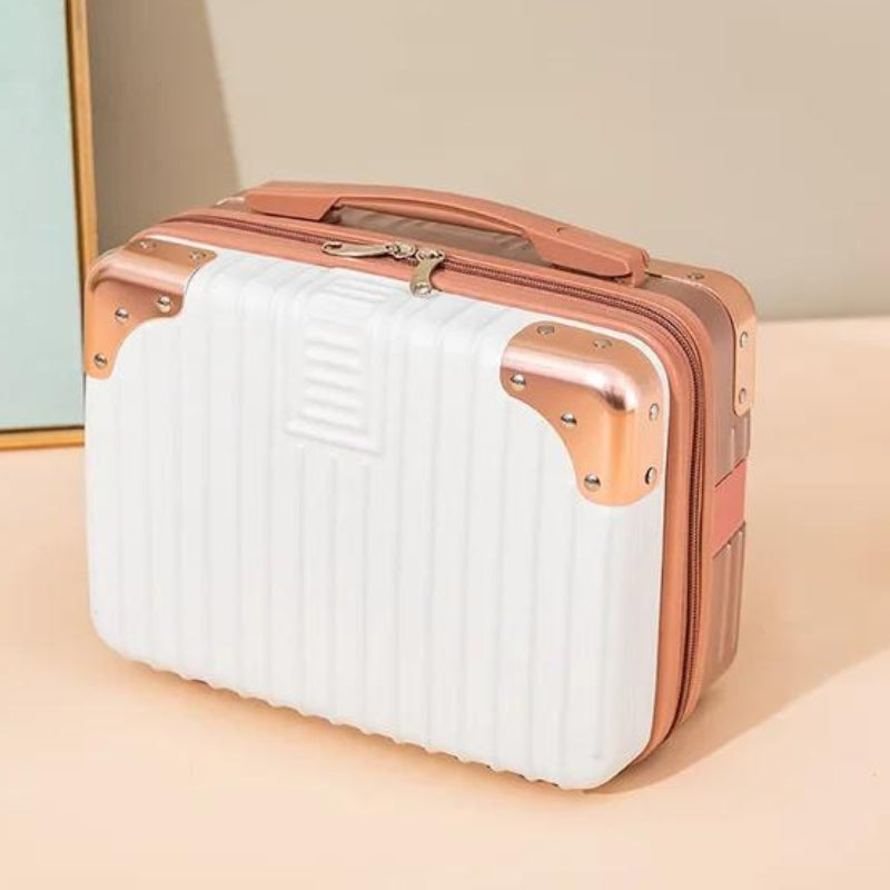 Coffret de toilette rose à coque rigide