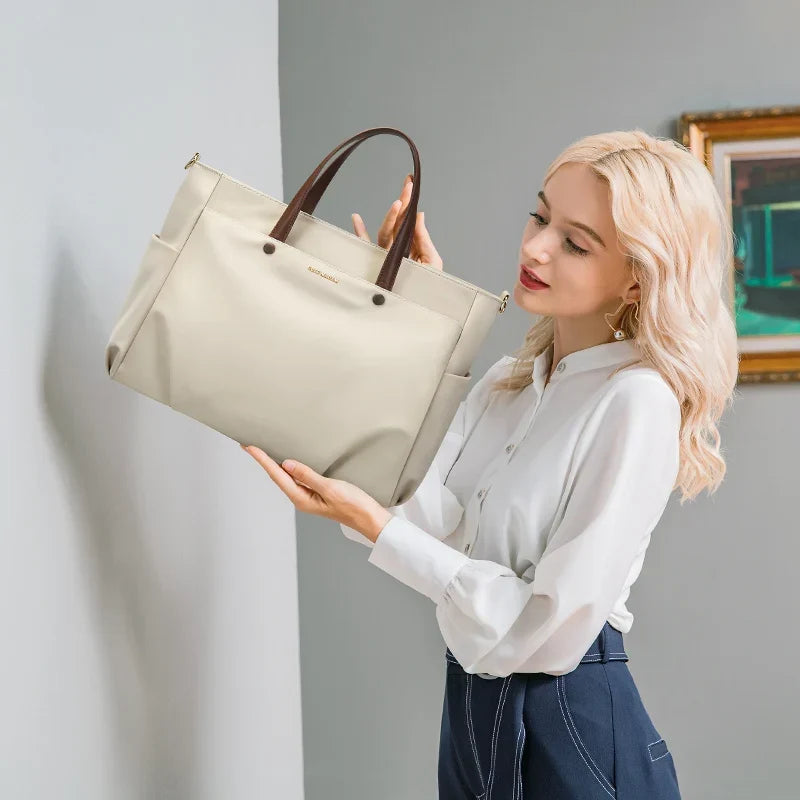 Sac de voyage femme porté