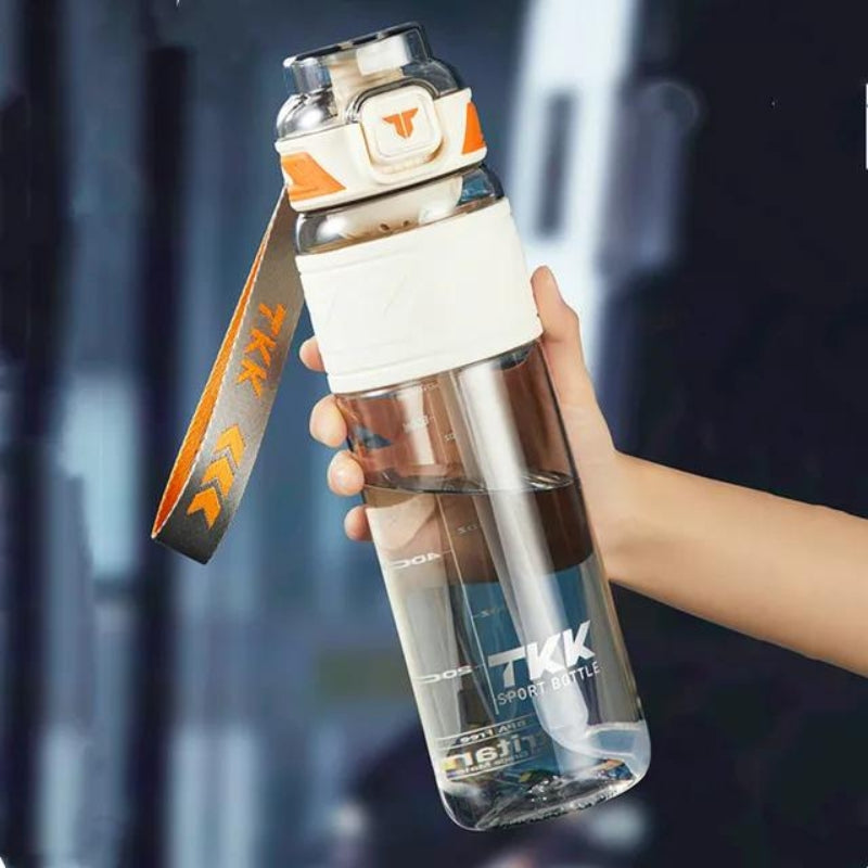 Trinkflasche mit integriertem Strohhalm