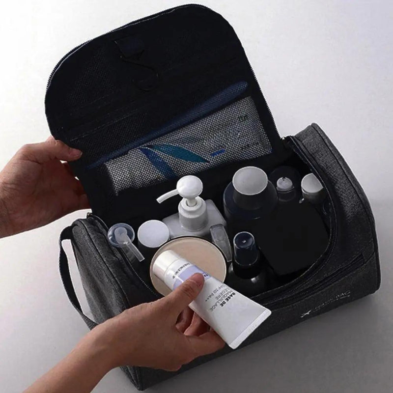 Nécessaire de toilette homme pour voyager en avion