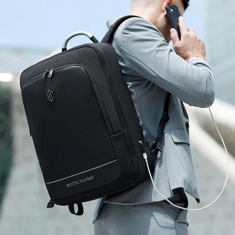 Handgepäck-Rucksack mit integriertem USB-Anschluss