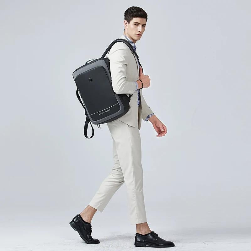 Handgepäck-Rucksack mit integriertem USB-Anschluss
