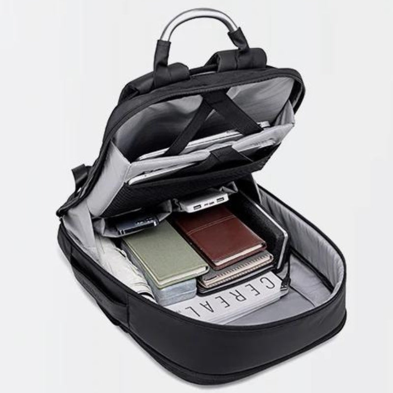 Handgepäck-Rucksack mit integriertem USB-Anschluss