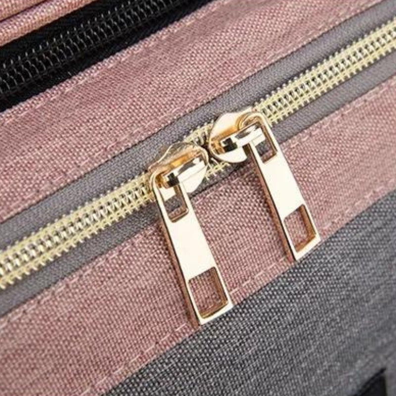 Sac à langer doté d’un lit bébé