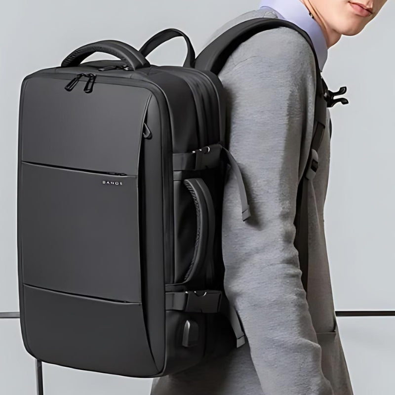 Erweiterbarer Reiserucksack